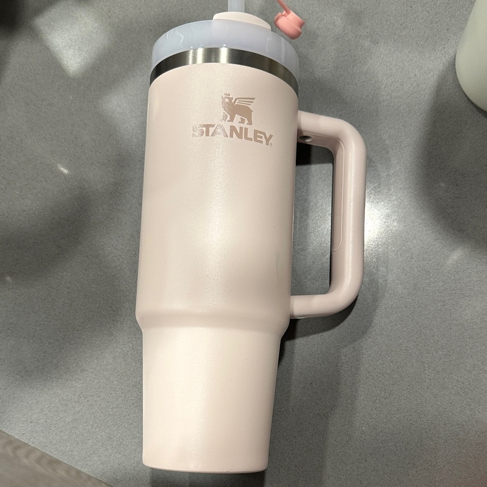 Stanley Light Pink 30 oz Thermos Mug